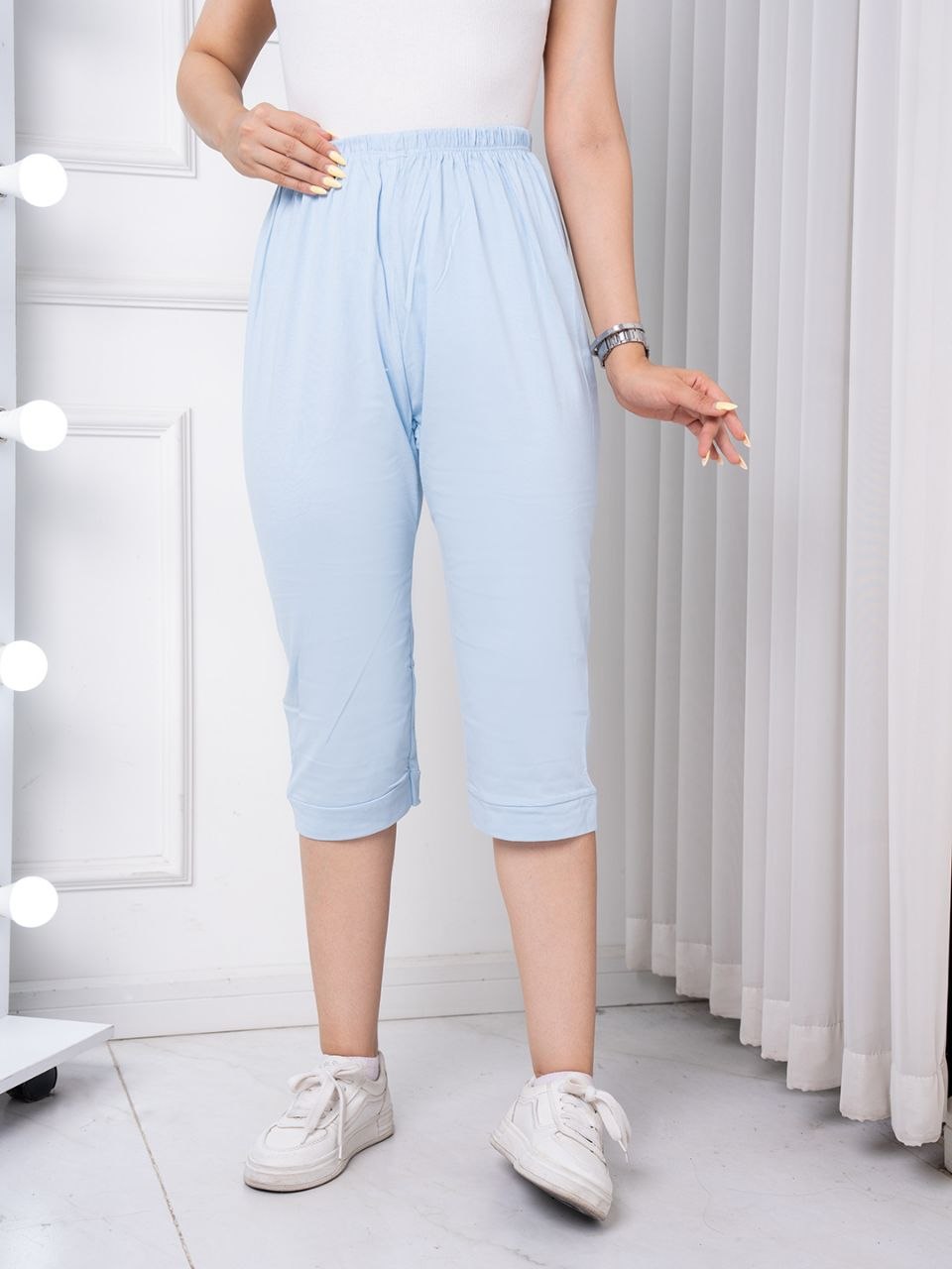 شلوارک ساده مداد رنگی mmc آبی روشن